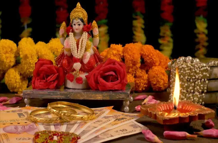Diwali 2021 how to do Lakshmi puja at home know here the puja samagri and puja vidhi