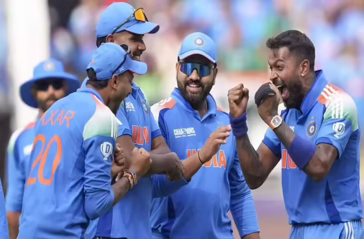 IND vs SA 2nd ODI : टीम इंडिया को सतर्क रहने की जरूरत, साउथ अफ्रीका के&nbsp;ये 4 स्टार खिलाड़ी अकेले बदल सकते हैं मैच का नतीजा​​​​​​​