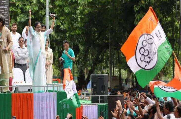 TMC Name-Symbol Freeze: चुनाव आयोग का बड़ा फैसला, ममता और ऋतब्रत गुट को अब नए नाम-चिह्न का सहारा