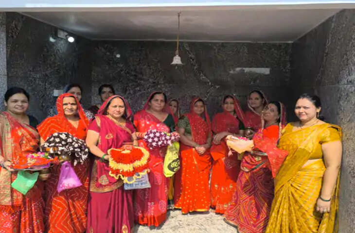 सलूंबर में श्रद्धा के साथ मनाई गई शीतला सप्तमी, शीतला माता मंदिर में उमड़ी महिलाओं की भीड़