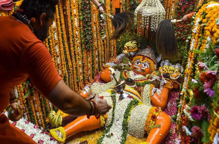Bada Mangal 2026: आज हनुमान भक्तों के लिए खास दिन, जानिए पूजा-विधि, शुभ मुहूर्त और किन कार्यों से मिलेगा लाभ