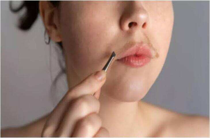 Facial Hair Remedies: चेहरे के अनचाहे बालों से पाना है छुटकारा? सेलिब्रिटी न्यूट्रिशनिस्ट से जानें घरेलू नुस्खा