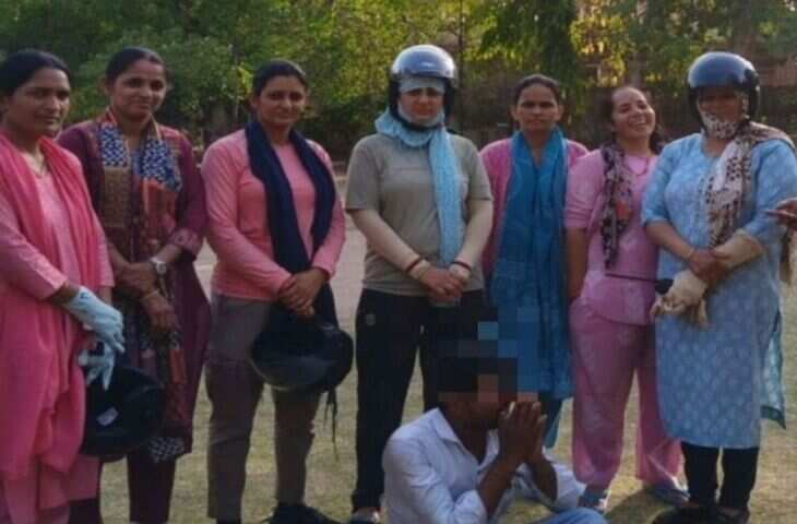 ऑपरेशन डिकॉय के तहत सादे कपड़ों में निकली कालिका टीम, वीडियो में देखें महिलाओं छात्राओं से छेड़छाड़ अश्लील कमेंट कर रहे युवकों को दबोचा
