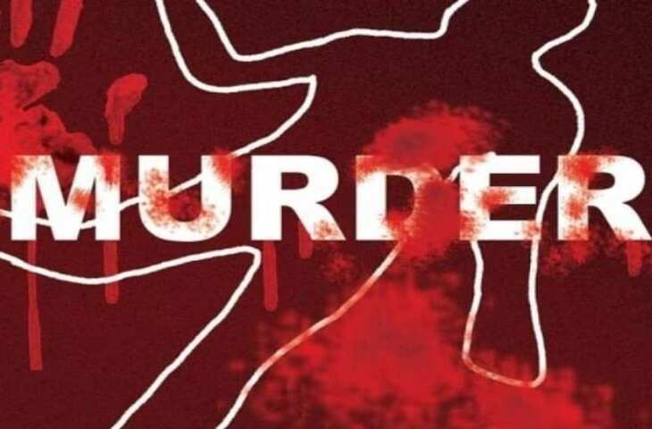 गांव के जंगल से आरोपी गिरफ्तार, हत्या में इस्तेमाल कुल्हाड़ी भी मिली