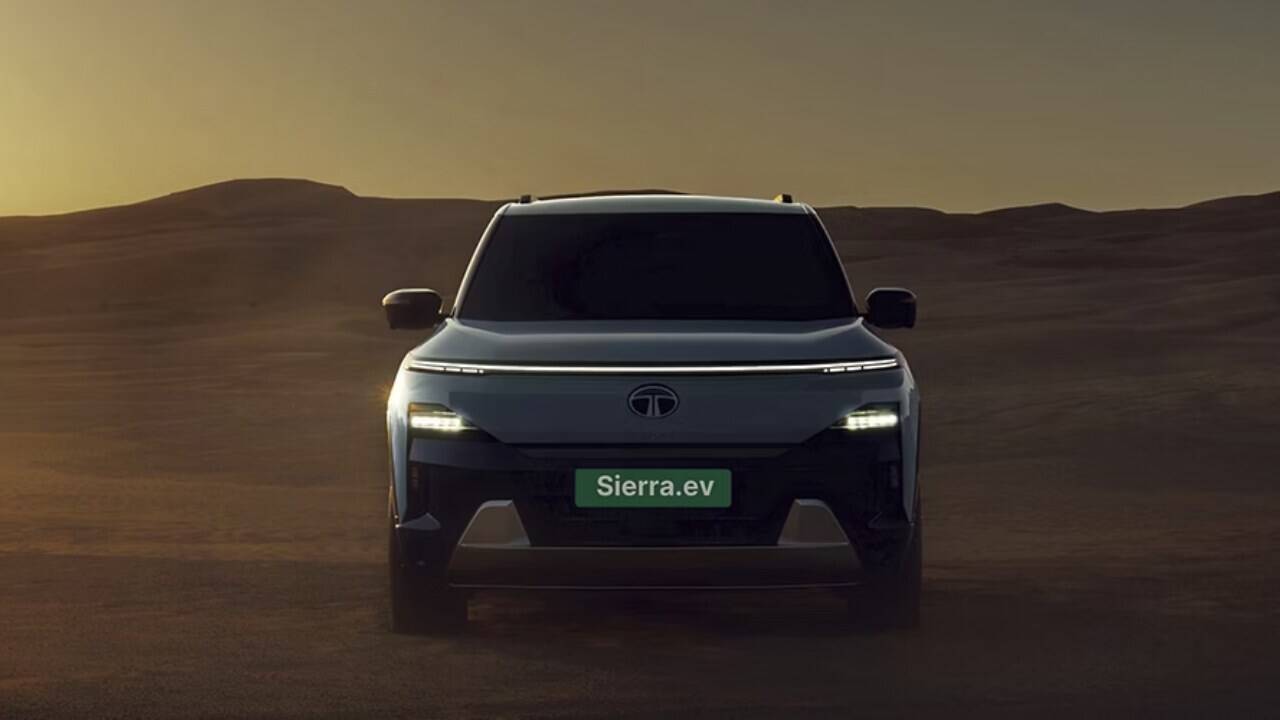 Tata Sierra EV Launch: 665KM रेंज, 15 मिनट सुपरफास्ट चार्जिंग और प्रीमियम फीचर्स के साथ आई नई इलेक्ट्रिक SUV, जानें कीमत