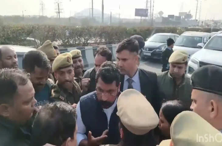 दिल्ली बॉर्डर पर सांसद चंद्रशेखर आजाद और पुलिस में झड़प, मेरठ पहुंचने की जिद में हुई धक्का-मुक्की&nbsp;