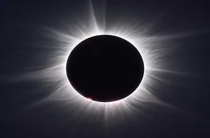 Surya Grahan 2027: 21वीं सदी का सबसे लंबा पूर्ण सूर्य ग्रहण 2 अगस्त 2027 को, 6 मिनट 23 सेकंड तक रहेगा अंधेरा