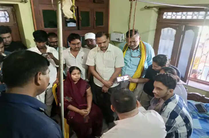 BJP नेता रामनरेश राय की हत्या के 8 दिन बाद पीड़ित परिवार से मिले तेजस्वी यादव, हाजीपुर पहुंचकर जताई संवेदना