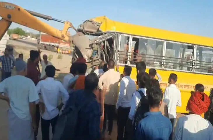 बाड़मेर में स्कूल बस हादसे में 1 बच्चे की मौत, 20 घायल; ट्रक ने मारी टक्कर, ड्राइवर फरार