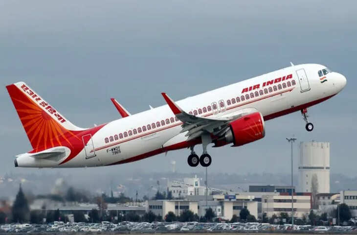 एअर इंडिया के दो विमान हादसों से बचे: दिल्ली में इंजन में आग, बेंगलुरु में टेल स्ट्राइक, सुरक्षित लैंडिंग