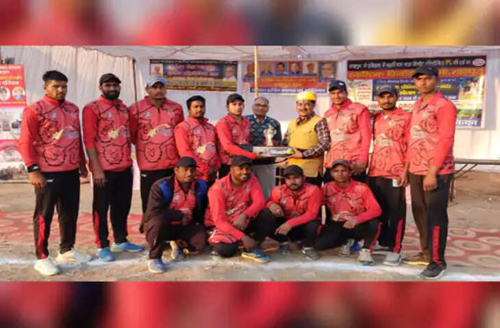 Bhilwara एसपीएल-3 क्रिकेट प्रतियोगिता : शाहपुरा सुपर जाइंट्स व शाहपुरा लॉन रेंजर्स की टीम सेमीफाइनल में पहुंची