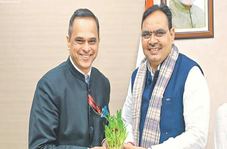 राज्य में व्यापार और उद्योग स्थापना सरलीकरण पर हाईलेवल बैठक