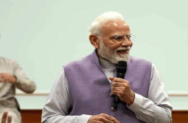 PM मोदी ने वर्ल्डस्किल्स प्रतियोगिता के भारतीय दल से की मुलाकात, वीडियो में बोले- प्रैक्टिकल स्किल्स भी डिग्री जितनी जरूरी
