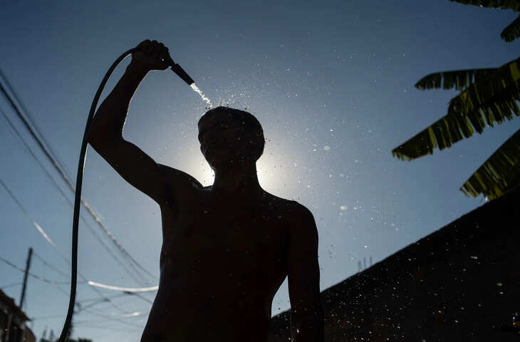 वाराणसी बना सबसे गर्म शहर, 42.2&deg;C पहुंचा पारा; आज से बारिश के आसार, 10 जून से लू का अलर्ट