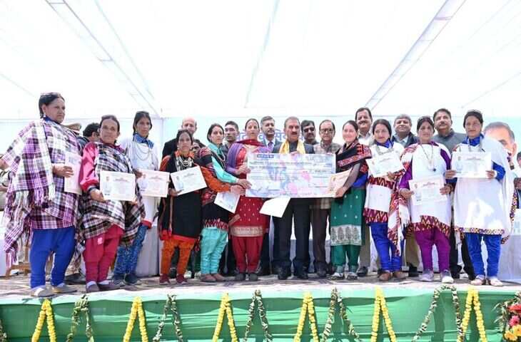 मुख्यमंत्री ने पांगी की 1,926 महिलाओं को 3 माह के लिए 4,500 रुपये की सहायता राशि जारी की