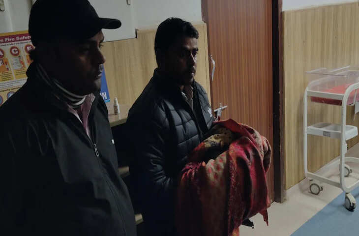 भरतपुर के सरकारी एम्बुलेंस में ऑक्सीजन की कमी से नवजात की दर्दनाक मौत, पिता शव लेकर लौटा अस्पताल