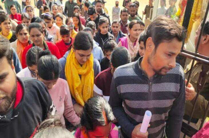 उत्तराखंड हाईकोर्ट सख्त, लेखपाल-पटवारी और वीडीओ परीक्षा के दो जवाब वाले सवालों पर सरकार से मांगा जवाब