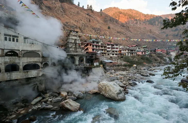 शिव के क्रोध की अग्नि या प्रकृति का चमत्कार? इस मंदिर में हजारों साल से खौलता आ रहा है जल, वीडियो में जाने क्या है इसका रहस्य ?