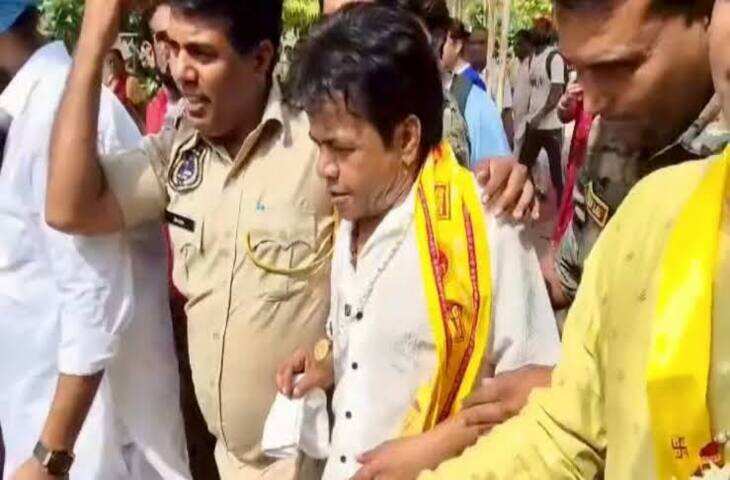 जयपुर पहुंचे राजपाल यादव, फुटेज में देंखे गोविंद देव जी मंदिर में किए दर्शन; अभिनेता को देखने उमड़ी श्रद्धालुओं की भीड़