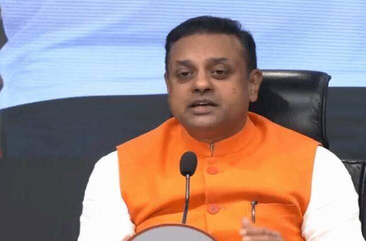 Form 6 विवाद पर BJP का पलटवार, वीडियो में जाने संबित पात्रा बोले- चुनाव आयोग ने फॉर्म में बदलाव नहीं किया, राहुल गांधी फैला रहे झूठ