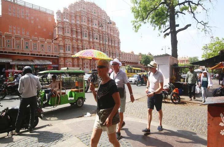 राजस्थान में भीषण गर्मी का कहर जारी, नौतपा से पहले चढ़ेगा पारा, IMD ने 10 जिलों में जारी किया लू का ऑरेंज अलर्ट