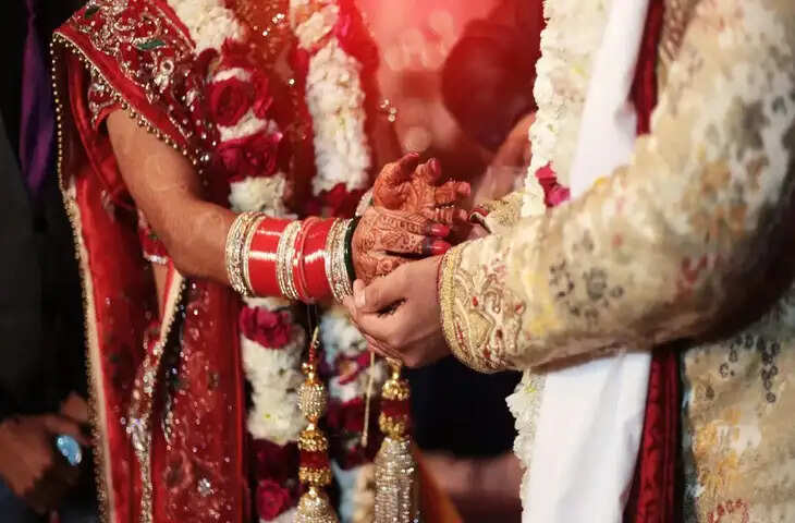5 मिनट की वीडियो कॉल से शुरू हुई शादी, अब तलाक तक पहुंचा मामला: दूल्हे की अनोखी दास्तान वायरल