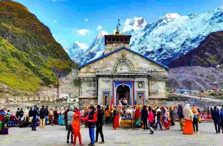 केदारनाथ यात्रा फिर शुरू, फुटेज में देंखे चीरवासा डेंजर जोन से 200-200 यात्रियों को भेजा जा रहा आगे; कई राज्यों में बारिश का अलर्ट
