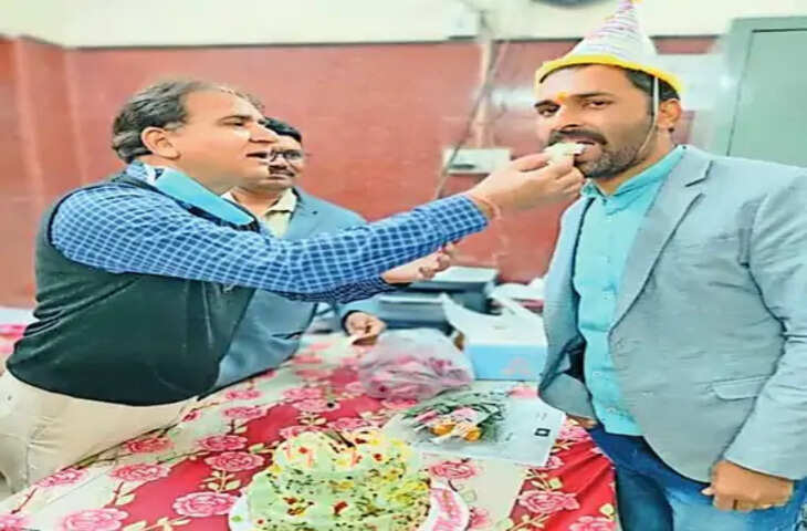 Udaipur नर्सिंगकर्मी के नाम पर सीएमओ के फर्जी आदेश: हैसियत पर ठप्पा लगाना, जिला प्रशासन व राजनीतिक कार्यों में शामिल होना