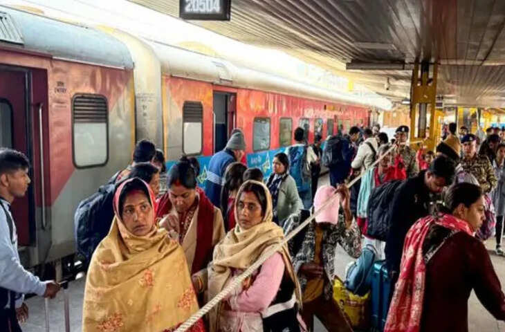 दिवाली-छठ पर घर जाना हुआ आसान! दिल्ली-वाराणसी के बीच दौड़ेगी स्लीपर वंदे भारत, जानिए रूट, टाइमिंग और स्टेशन