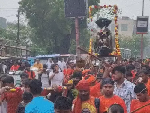 संस्कार कांवड़ यात्रा में शामिल हुए मुख्यमंत्री: बोले- &lsquo;नर्मदा के हर कण में शंकर&rsquo;, धार्मिक पर्यटन और श्रद्धालुओं की सुविधाओं पर सरकार का फोकस