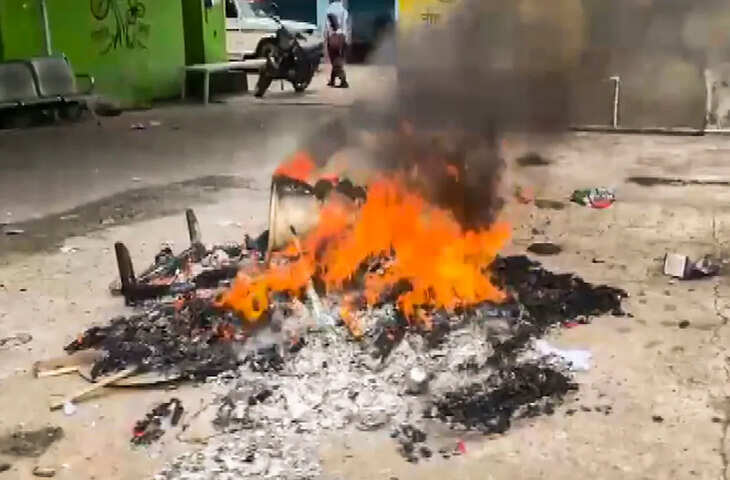 पश्चिम बंगाल में चुनाव बाद हिंसा तेज, वीडियो में देखें संदेशखाली में पुलिस-बलों पर हमला; कई जगह हत्या के आरोपों से तनाव बढ़ा