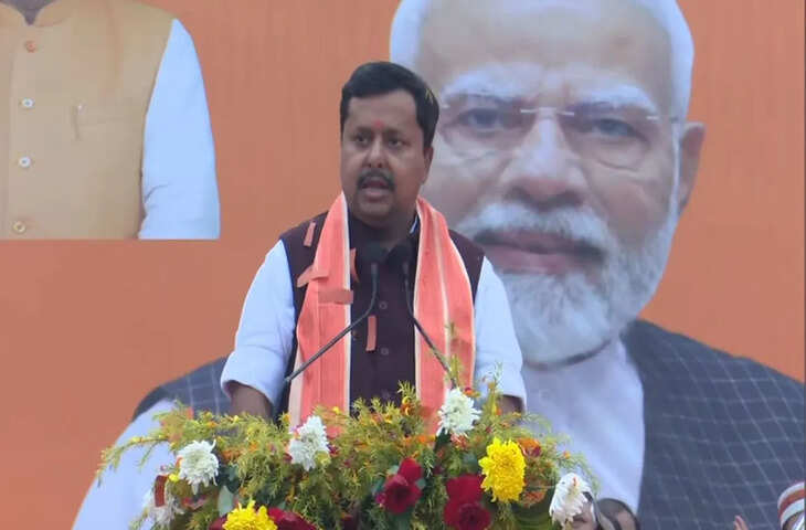 6 KM का रोड शो, हाथी-घोड़े-ऊंट का इंतजाम&hellip; पटना में नितिन नबीन का भव्य स्वागत, बोले- केरल से बंगाल तक लहराएगा भगवा