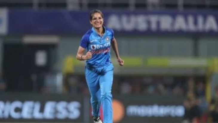 ICC एमर्जिंग वुमन क्रिकेटर ऑफ द ईयर बनीं भारत की तेज गेंदबाज रेणुका सिंह ठाकुर !