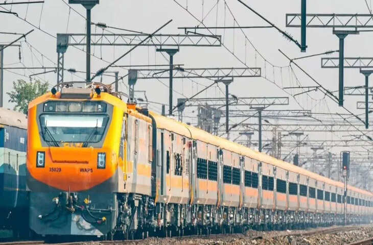 रेलवे ने हावड़ा-आनंद विहार अमृत भारत एक्सप्रेस का नियमित परिचालन शुरू करने की घोषणा, गया से भी होकर गुजरेगी