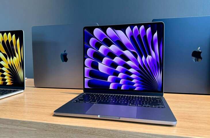 MacBook Neo Launch: कम कीमत में Apple का बड़ा दांव, क्या Microsoft Windows को मिलेगी कड़ी टक्कर?