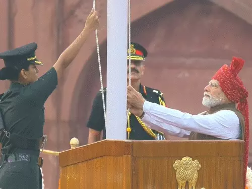 PM मोदी ने लाल किले से दिया 76 मिनट का भाषण, बोले- &lsquo;हथियारी नक्सल चले गए, दिमागी नक्सल से सावधान रहने की जरूरत&rsquo;