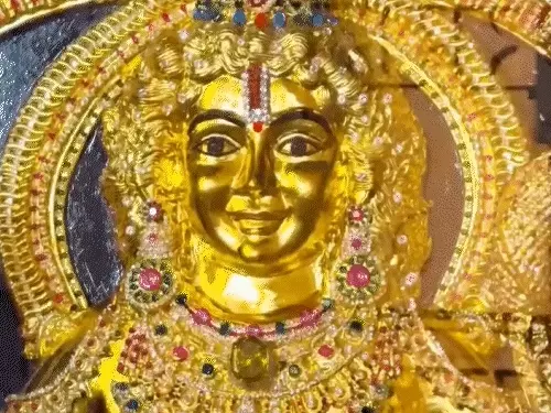 अयोध्या में रामलला मंदिर को भक्त ने गुप्तदान में भेंट की 30 करोड़ की प्रतिमा, वीडियो में देखें सोना-चांदी और हीरा जड़ीत भव्य प्रतिमा जल्द होगी स्थापित