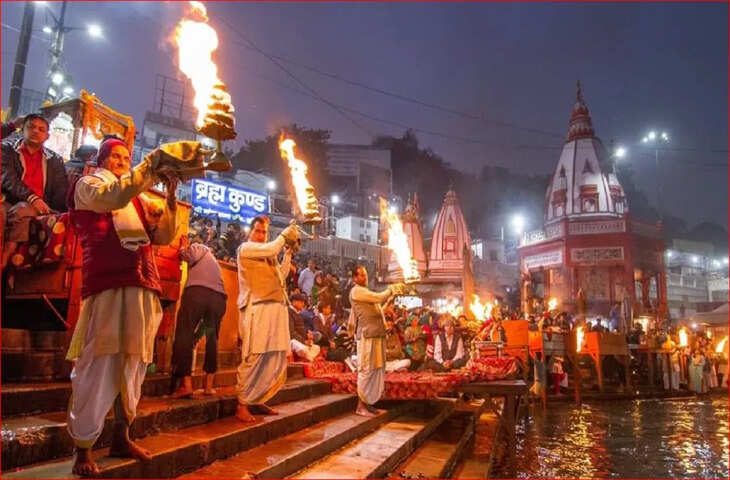 हरिद्वार: गंगा तट पर क्रिसमस कार्यक्रम रद्द, हिंदू संगठनों के विरोध के बाद होटल भागीरथी का फैसला