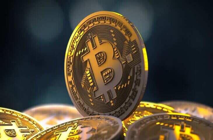 Bitcoin Price: बिटकॉइन ने मारी जोरदार छलांग! 11% चढ़कर $71,000 के पार, निवेशकों में लौटा जोश