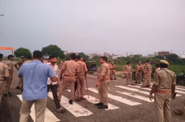 कानपुर में महिला की मौत के बाद हाईवे पर जोरदार प्रदर्शन, VIDEO आया सामने