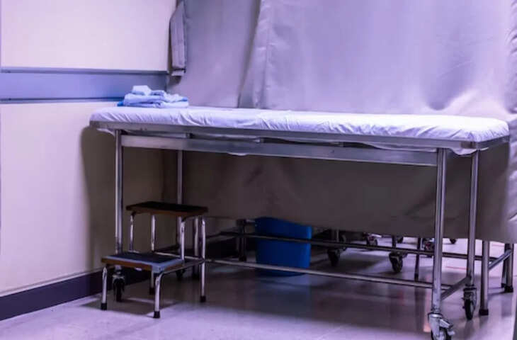 अस्पताल में 25 साल के शख्स ने महिला के शव के साथ की अश्लील हरकत, वायरल हुआ CCTV फुटेज तो फूटा लोगों का गुस्सा