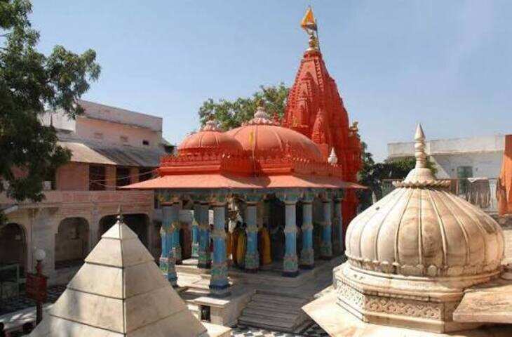 पुष्कर का इतिहास और मान्यता: जहां विराजते हैं भगवान ब्रह्मा, दुनिया में सबसे प्रसिद्ध ब्रह्मा मंदिर