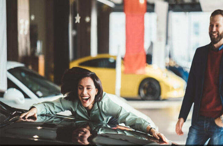 Car Buying Tips: पत्नी के नाम पर कार खरीदने से कैसे होगा फायदा? टैक्स से लेकर इंश्योरेंस तक यहाँ जाने सबकुछ&nbsp;