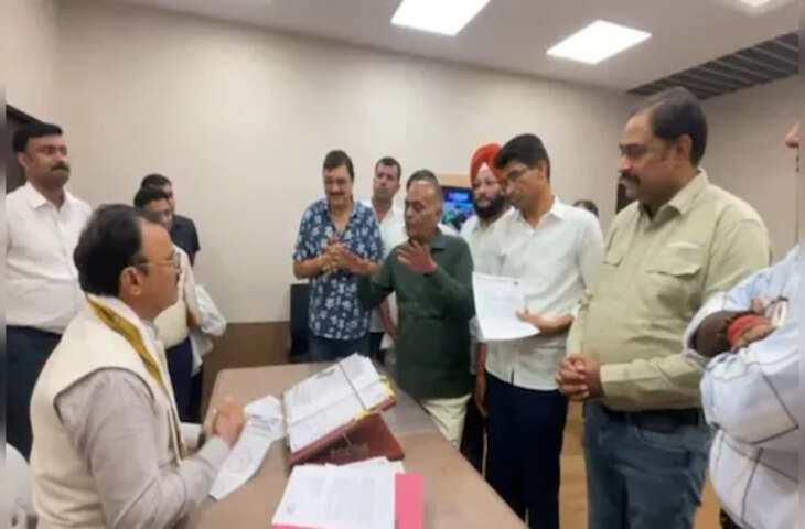 राजस्थान में प्राइवेट स्लीपर बस ऑपरेटरों की हड़ताल खत्म, वीडियो में देखें सरकार से बातचीत के बाद बिना शर्त काम पर लौटे बस मालिक