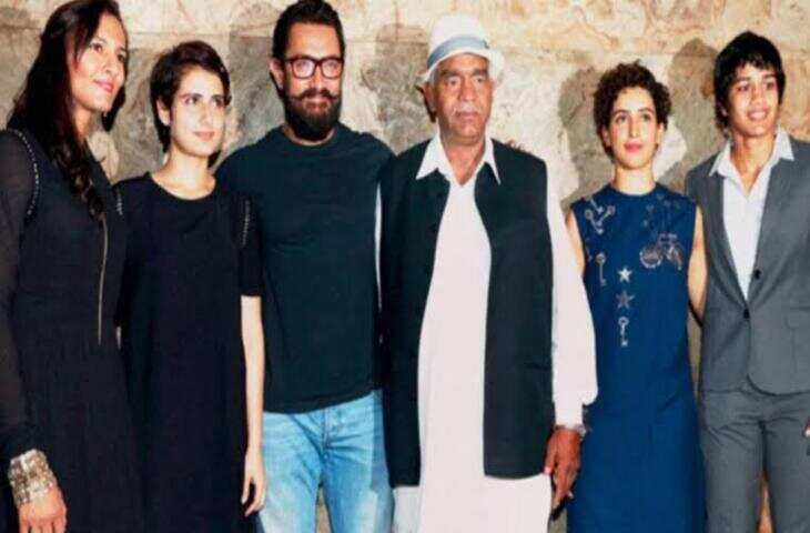 आमिर खान की शादी से पहले चर्चा तेज: फोगाट परिवार को नहीं मिला न्योता, वीडियो में जाने 5 जुलाई को गौरी स्प्रैट से तीसरी शादी की खबर
