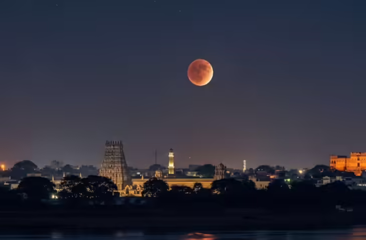 लाहौर में चांद रात पर हसीनाओं ने &lsquo;बदतमीज दिल&rsquo; पर किया धुआंधार डांस, वायरल क्लिप ने&nbsp;इंटरनेट पर मचाया तहलका