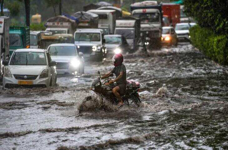 Weather Update: 5 अगस्त को बदलेगा मौसम का मिजाज! दिल्ली-UP समेत इन राज्यों में तेज बारिश की चेतावनी