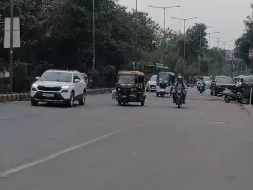 कानपुर में आज बारिश का अलर्ट: गरज-चमक के साथ बूंदाबांदी के आसार, उमस से परेशान रहेंगे लोग
