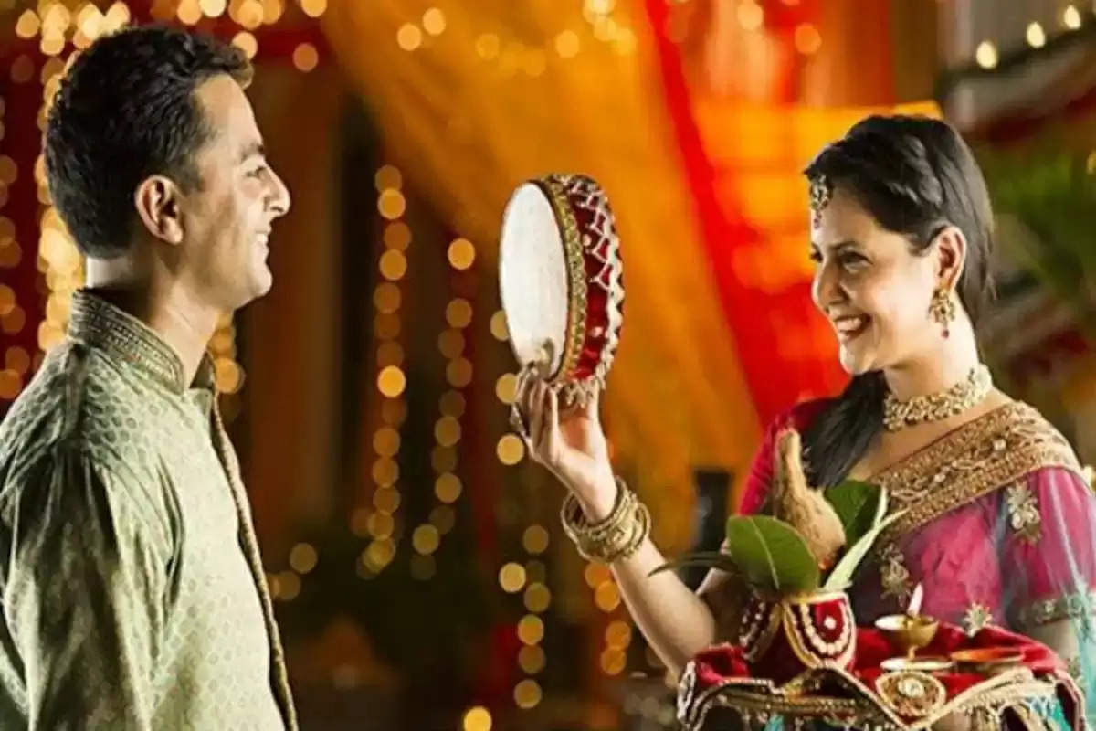karwa chauth 2021 do these astro remedies on karwa chauth every problem of married life will be removed 