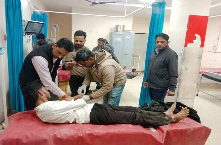 सरसों की फसल में छिपकर बैठे लेपर्ड ने चूरू में 2 युवकों पर किया अटैक